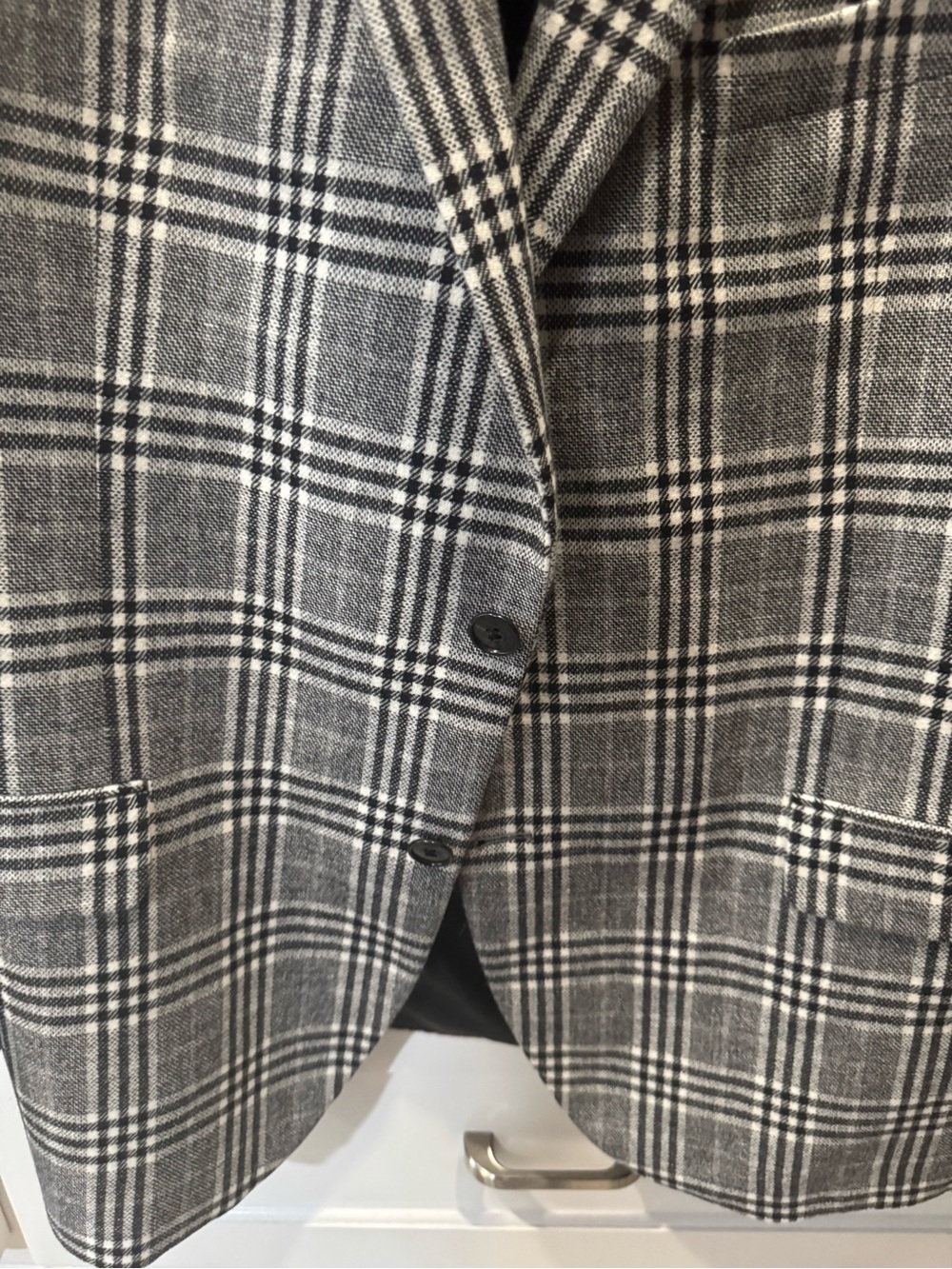 Men's Gray Plaid Sport Coat - Classic Notch Lapel Blazer - Picture 6 of 9